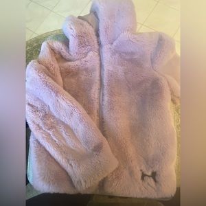 Underarmour fuzzy hoody jacket barely worn